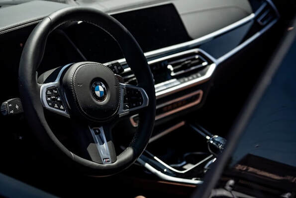 BMW Active Safety: Mastering the Lane Change Warning System