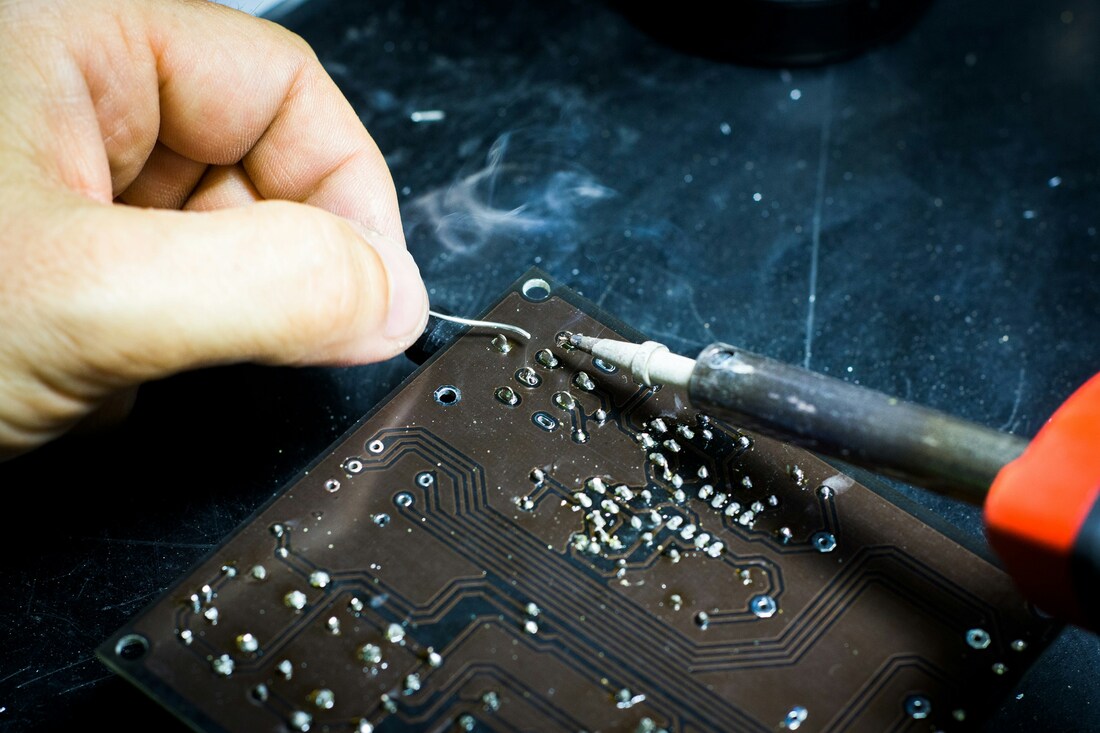 Car ECU Repair Courses & Manuals: Mastering Fault Diagnosis and Electronic Testing