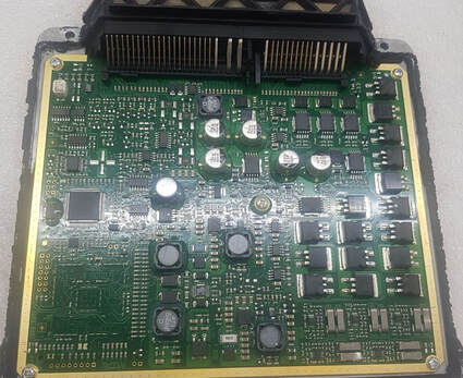 Comprehensive Guide to Diagnosing and Repairing a Faulty ECU - Expert Tips for Auto Workshops