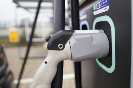 Unlock the Secrets to Electric Vehicle Charging: Save Money & Go Green!