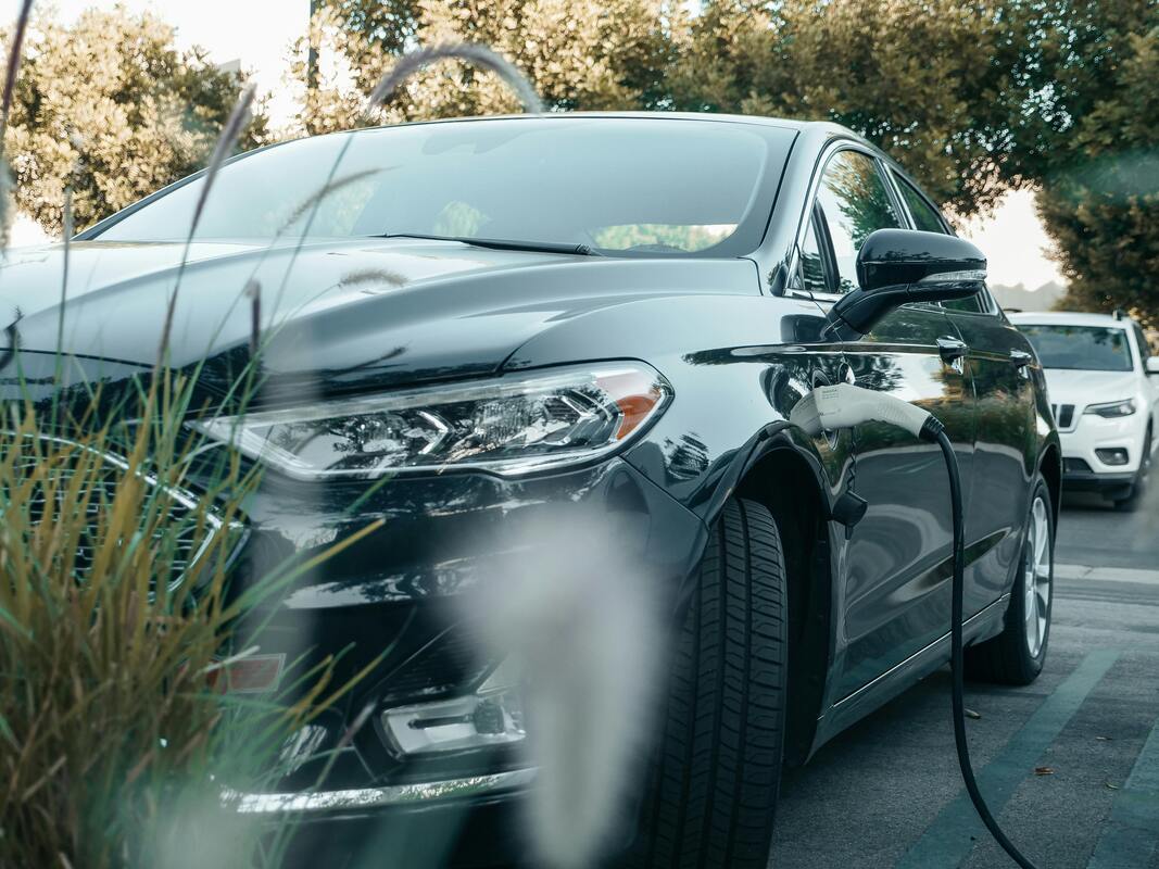 The Future of Electric Vehicles: Innovations Driving Change in 2024