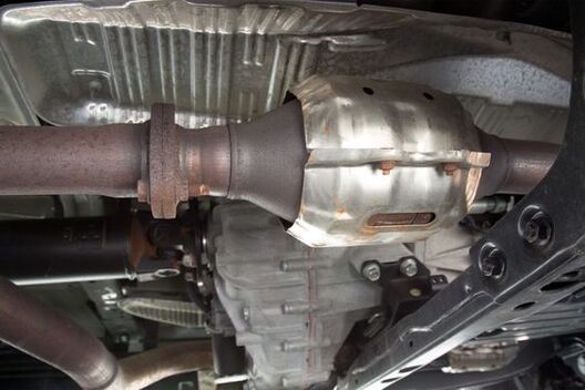 How to Clean a Catalytic Converter Without Removing It A Comprehensive Guide