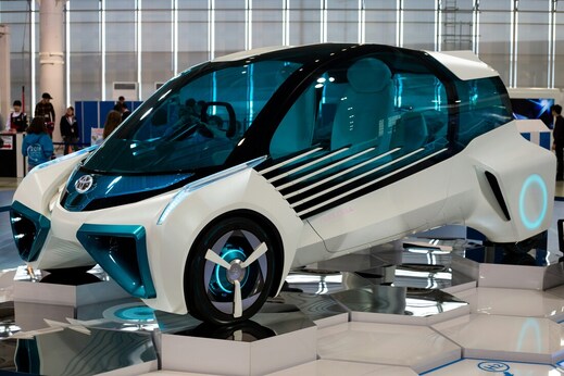 Hydrogen as a Sustainable Automotive Fuel: Revolutionizing Clean Transportation