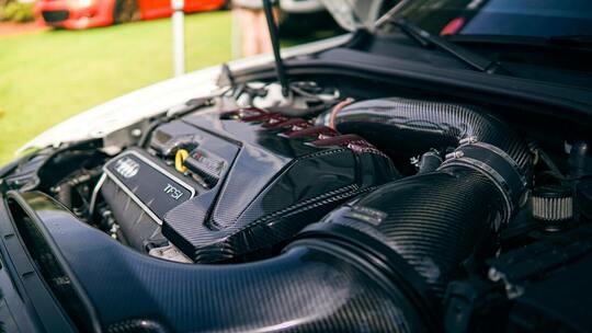 Troubleshooting Your Car: A Friendly Guide to Spotting and Fixing Vacuum Leaks | Drive Smoothly with Our Automotive Tips