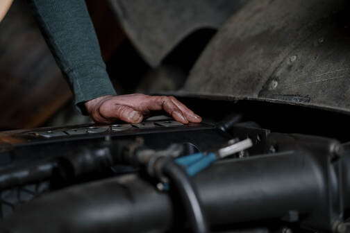 Oil Pressure Mastery: Friendly Guide for Car and Truck Owners