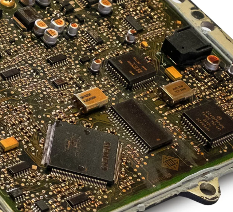 Master Mercedes Trucks ECU Repair with Our Comprehensive Course | Electronic Repair Egypt