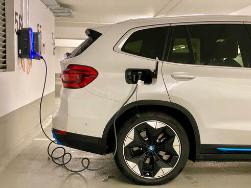 Revolutionizing Mobility: The Definitive Guide to Electric Cars in 2024