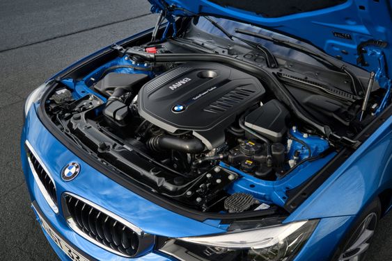 BMW B58 engine their respective advantages and disadvantages and the effects of low octane petrol on the engine