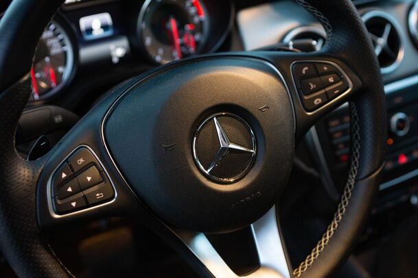 Troubleshooting Common Issues in Mercedes Airmatic Bags Suspension System