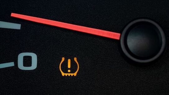 Troubleshooting Guide How to Fix a Blinking Tire Pressure Light | Auto Tuning Blog