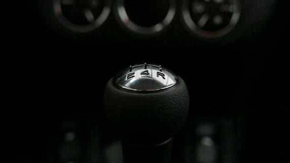 Understanding & Fixing Hard Shifting Issues in Transmissions