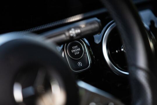 Troubleshooting Mercedes-Benz Intermittent Ignition Issues: EIS and SAM Solutions