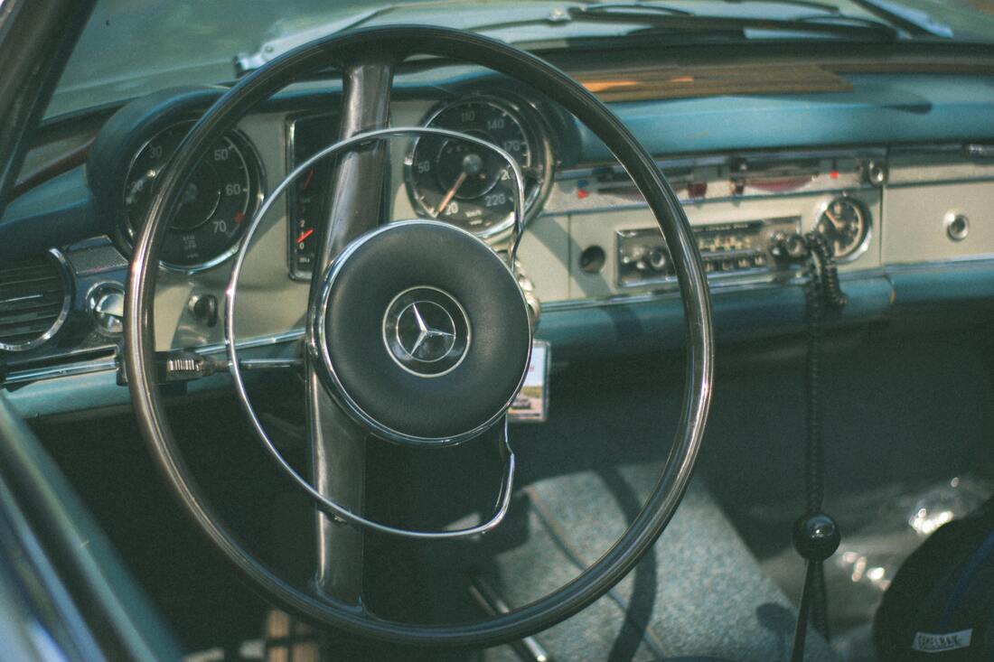 Easily Unlock Your Steering Wheel: No Key? No Problem!