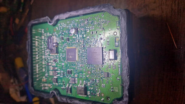 Volkswagen Golf 7 ABS Repair: Professional ECU Repair Service You Can Trust